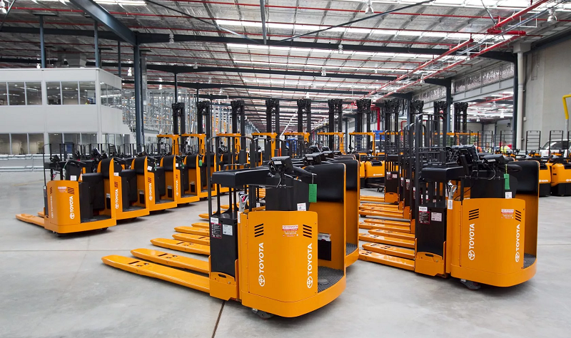 рынок складской спецтехники в России